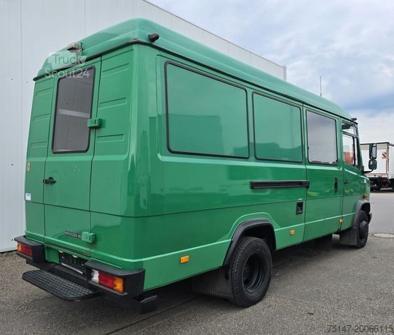 Dodávka s vysokou strechou MERCEDES-BENZ 711 D Vario Schiebetüre geschlossener Kasten