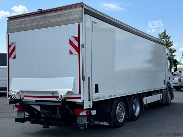 Камион за напитки SCANIA P 320 / LBW / 2 x AHK / LENKACHSE / 18 PAL
