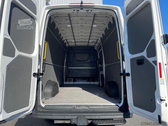 Magas tetős furgon VW Crafter Kasten 35 L4H3 NAV RFK äden