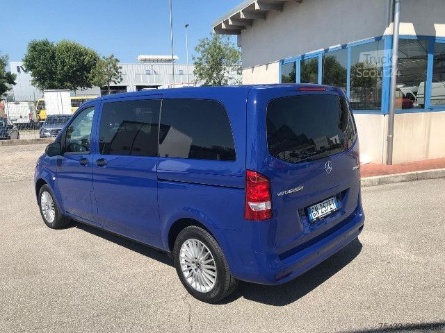 Prilagojeno dostavno vozilo Mercedes-Benz Vito 116 cdi Compact 4x4 tourer select auto my20