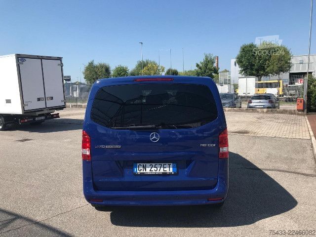 Prilagojeno dostavno vozilo Mercedes-Benz Vito 116 cdi Compact 4x4 tourer select auto my20
