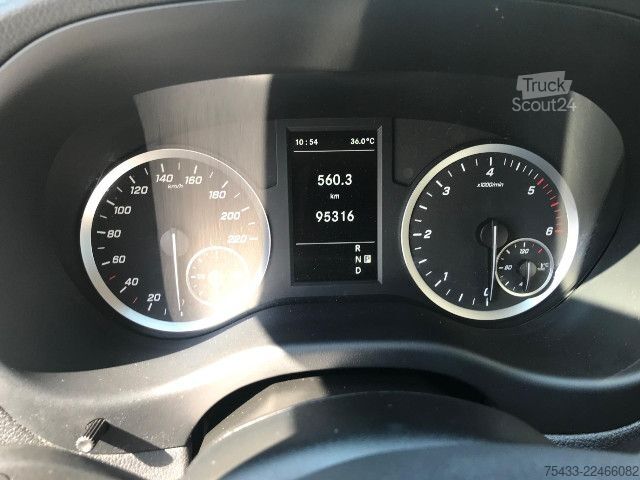 Prilagojeno dostavno vozilo Mercedes-Benz Vito 116 cdi Compact 4x4 tourer select auto my20