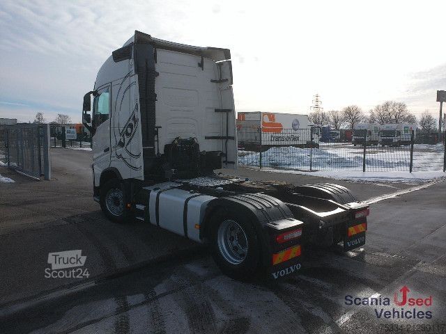 Standard tractor unit Volvo FH 13.460