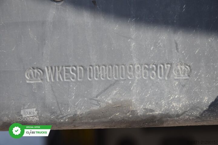 Kylmäkuljetuspuoliperävaunu KRONE SDR Cool Liner FP 60 ThermoKing SLXi 300