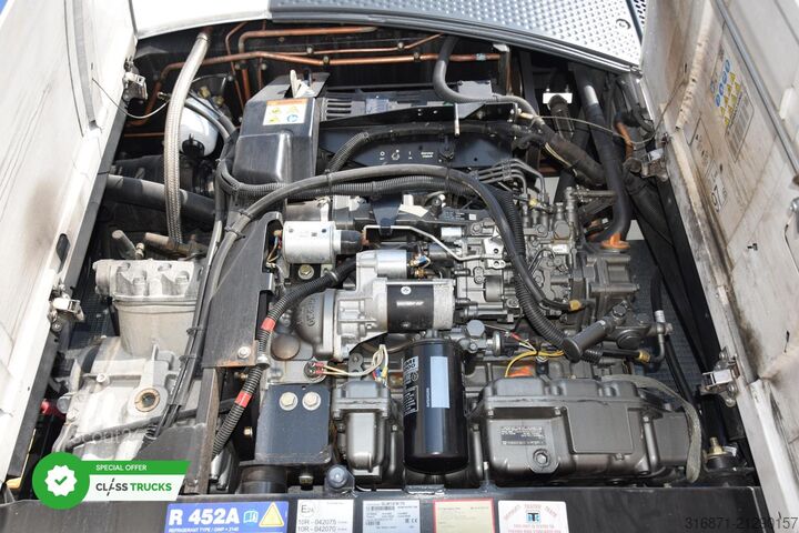 Kylmäkuljetuspuoliperävaunu KRONE SDR Cool Liner FP 60 ThermoKing SLXi 300