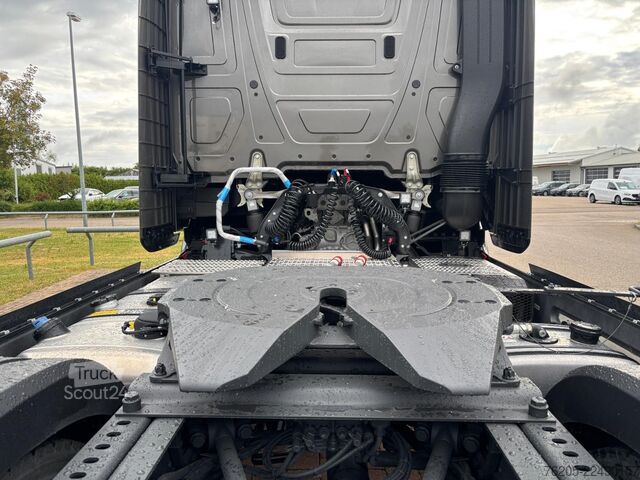 Štandardný ťahač Mercedes-Benz Actros 1853 LS 4x2 ***Top Ausstattung,***