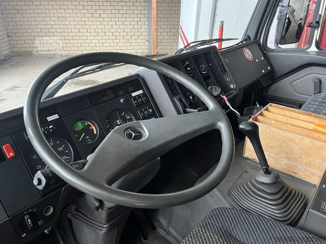 Camião de bombeiros Mercedes-Benz 1222 F, 4x2, Doka, LF16 Feuerwehrfahrzeu