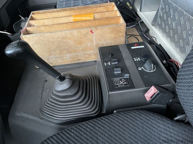 Camião de bombeiros Mercedes-Benz 1222 F, 4x2, Doka, LF16 Feuerwehrfahrzeu