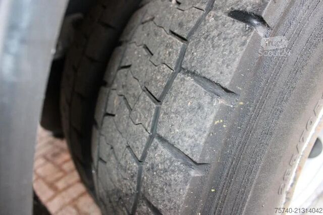 Chladírenská/mrazírenská přeprava DAF LF 250 + CARRIER XARIOS 500 + 16T EURO 6 + PERF...