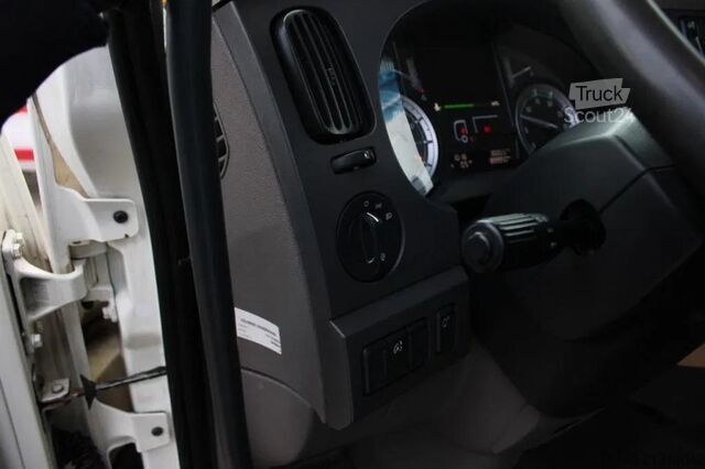 Chladírenská/mrazírenská přeprava DAF LF 250 + CARRIER XARIOS 500 + 16T EURO 6 + PERF...
