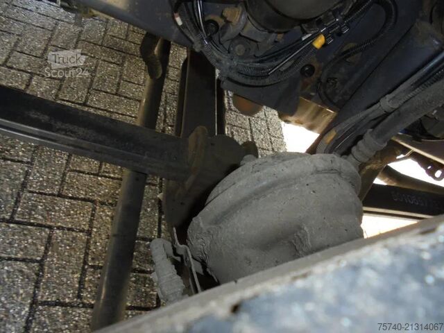 Benne fermée Renault Premium 270DXI + EURO 5 + ENGINE BRAKE