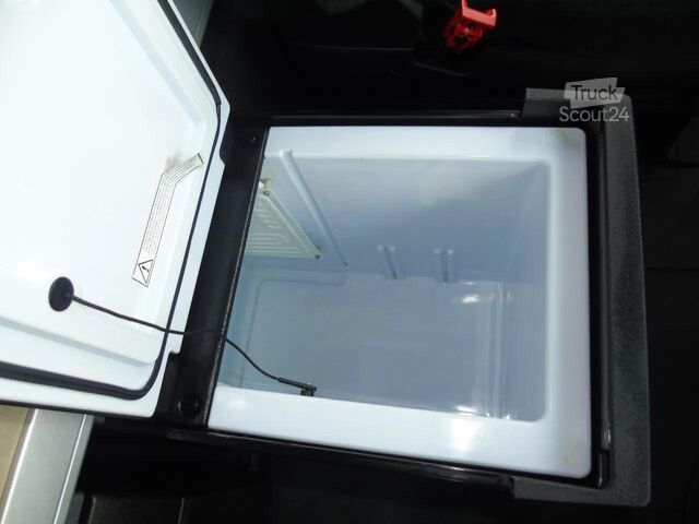 Tracteur standard Mercedes-Benz Actros 1845 + RETARDER + EURO 6 + 2X IN STOCK