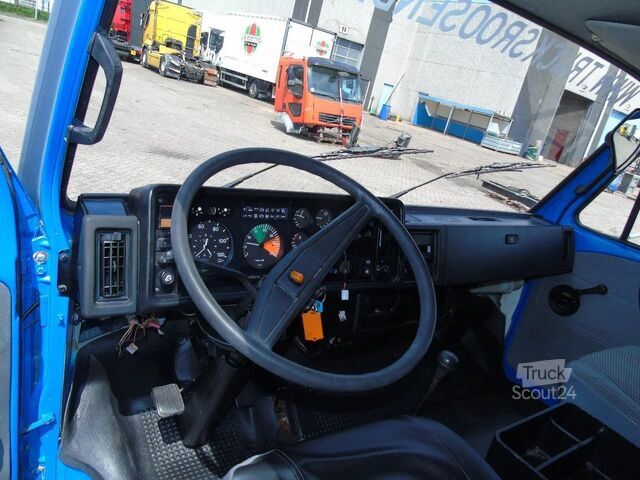 Transport de chevaux MAN S 10 FL .150 + 2-3 HORSES + MANUAL
