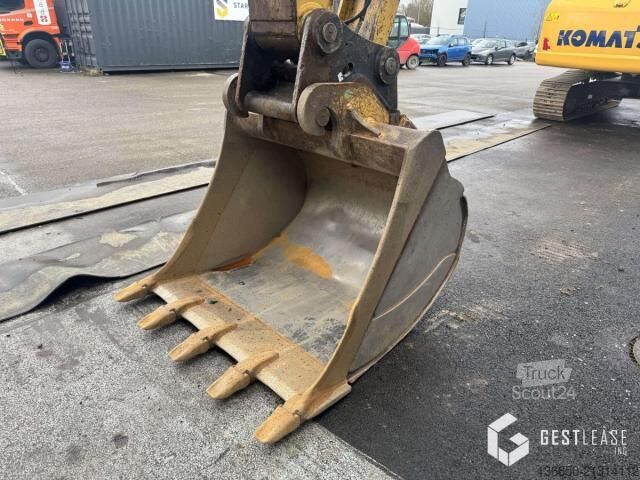 Paletli ekskavatör Caterpillar 330FLN