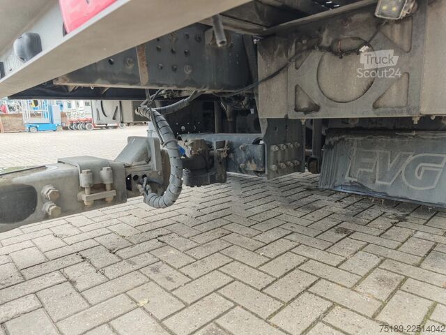 Automašīnu pārvadātājs furgons DAF XF 480 6x2 + FVG FS 4 Pieces!