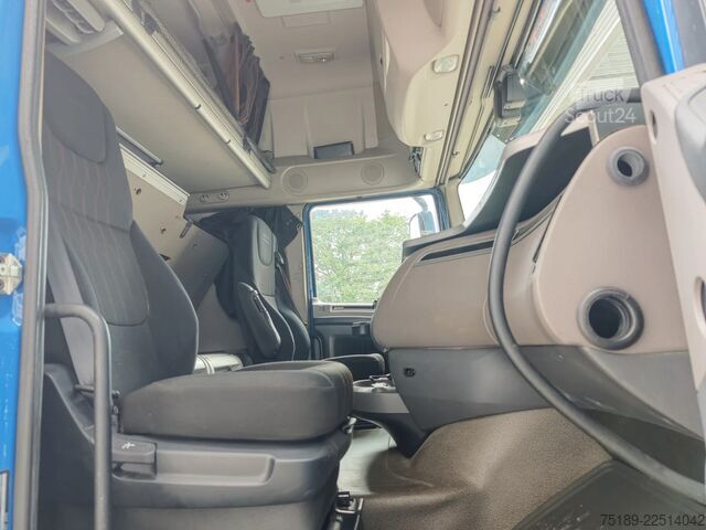 Automašīnu pārvadātājs furgons DAF XF 480 6x2 + FVG FS 4 Pieces!