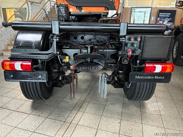 Autocamion cu destinație specială Mercedes-Benz Unimog U 423