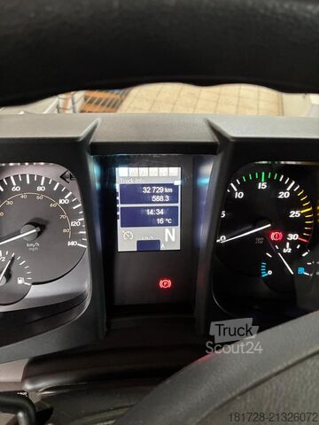 Autocamion cu destinație specială Mercedes-Benz Unimog U 423