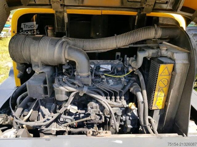 Riteņu iekrāvējs Komatsu WA-95/3. Schaufel-Palettengabel