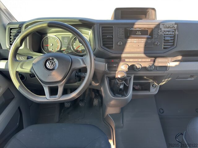 Pick-up furgons VW Crafter 35 DOKA Pr. mittellang  3,0 T AHK