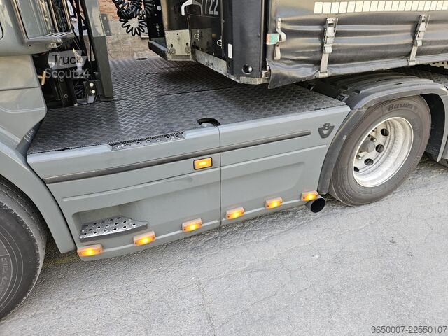 Standaard trekker SCANIA R 560