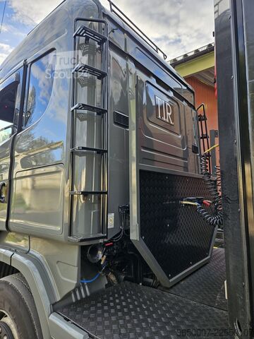 Standaard trekker SCANIA R 560