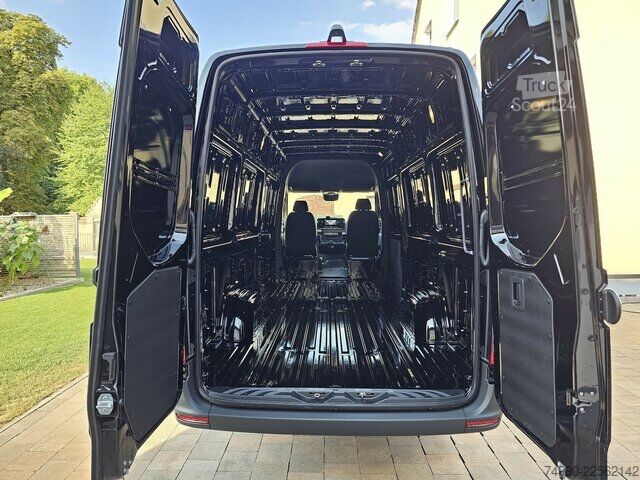 Van Mercedes-Benz Sprinter 319 CDI 4x4 Allrad 9-G Automatik L3H2