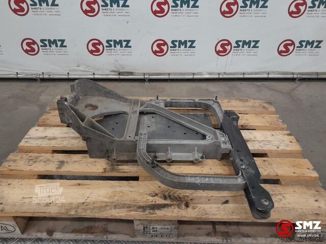 Частина шасі Volvo Occ spatbordsteun links Volvo