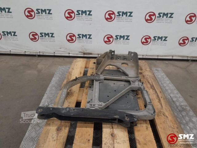 Частина шасі Volvo Occ spatbordsteun links Volvo