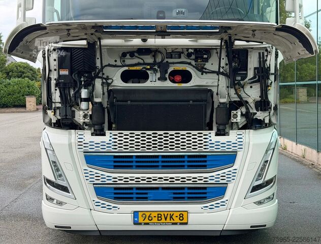 Standaard trekker VOLVO FH 13.500 GLOBETROTTER ONLY 312.000 KM DYNAMIC S