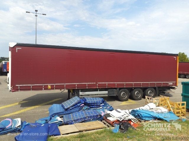 Auflieger mit Pritsche & Plane Schmitz Cargobull Semitrailer Curtainsider Standard Hayon