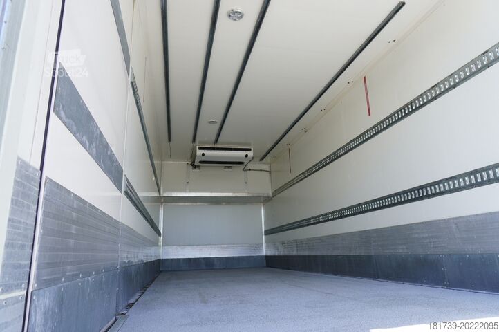 Camioane frigorifice Mercedes-Benz Actros 2542 / GIGA cabin / Thermoking
