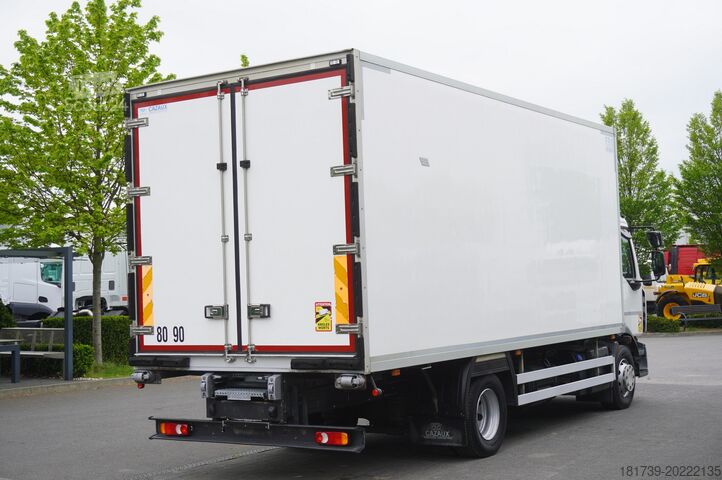 Kjøleskap Renault D13 / 140 tho km !!! / Meat hooks