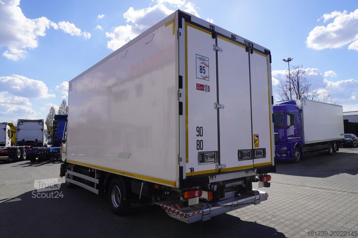 Kjølebil Renault D12 / Lamberet refrigerated truck / lift