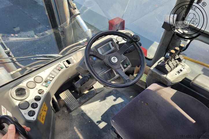 Empilhadeira diesel Kalmar DCE120-6