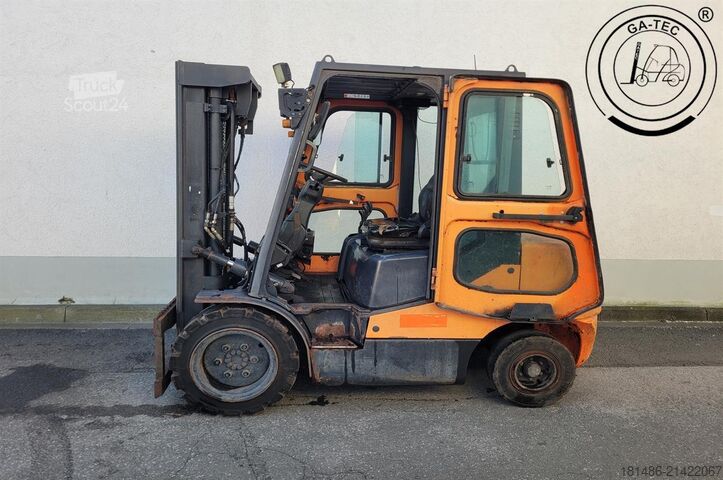 Diesel forklift Doosan D35C-5
