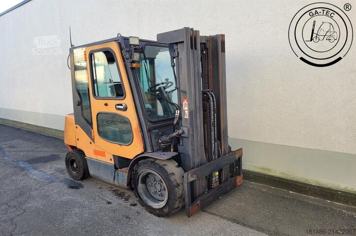 Diesel forklift Doosan D35C-5