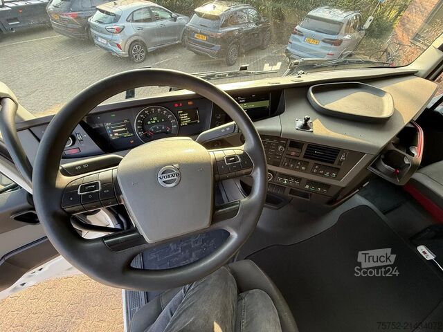 Standard-SZM Volvo FH 460 6X2 Globetrotter Midlift Alcoa Hydraulic...