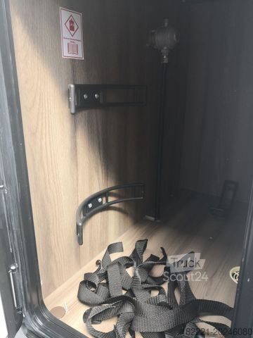 Camper semintegrato ROLLER TEAM Kronos Fit 281 P *Autom*Vollausstattung*