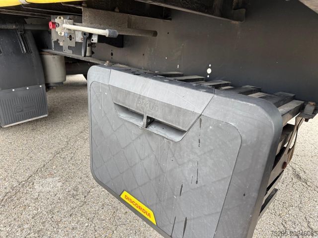 Semi-remorque bâchée KÖGEL 3Achs Standard Curtainsider MichelinRemix 6xneu