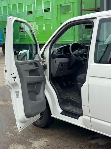 Kleinbus VOLKSWAGEN T6.1 Transporter Kombi lang 8 Sitzer Klima