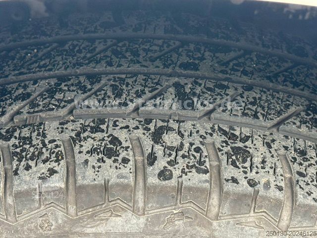 Kleinbus VOLKSWAGEN T6.1 Transporter Kombi lang 8 Sitzer Klima