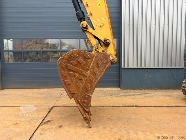 Bandgrävare Caterpillar 330GC - 07H LRC - Tier 2 engine