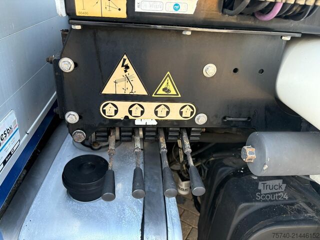 Dépanneuse DAF CF 85.410 + HMF 42 TON + REMOTE + 6X2 + EURO 5 ...