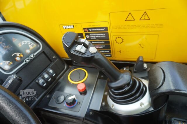 Caricatori telescopici JCB 525-60T5 / 2022 / 860 MTH! / joystick