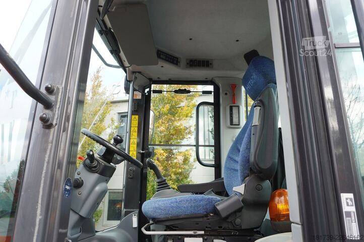 Carregador articulado Hitachi ZW220 articulated loader / 2 buckets