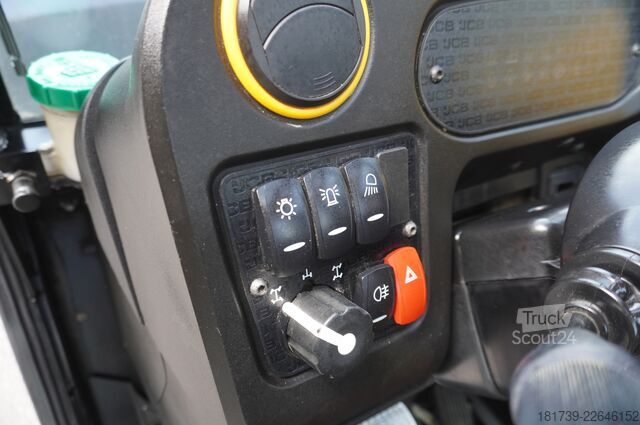 Carregadeiras telescópicas JCB 525-60T5 / 2022 / 860 MTH! / joystick