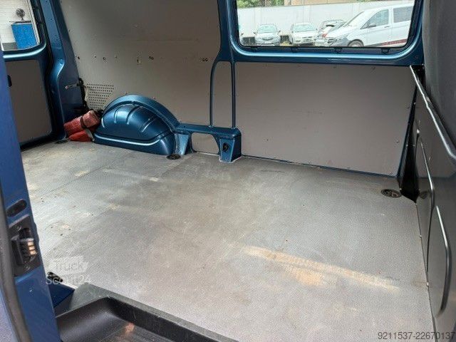 Vans ar augstu jumtu VW T6 Transporter Kasten-Kombi Kasten Hochdach lang