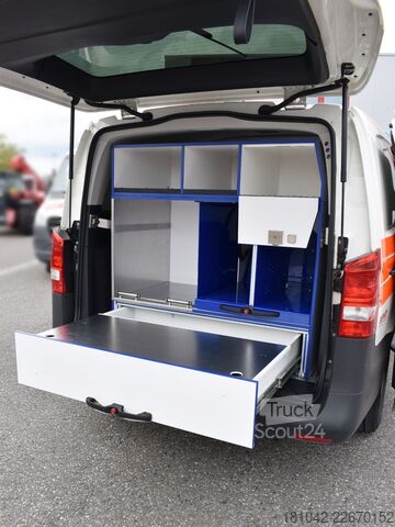 Ugunsdzēsēju automašīna MERCEDES-BENZ Vito 4x4 NEF - Notarzteinsatzfahrzeug
