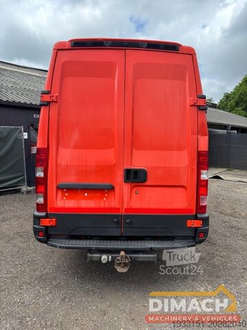 Bestelbus Iveco Daily 35C L2H2 85kW Dubbellucht, double air tyres